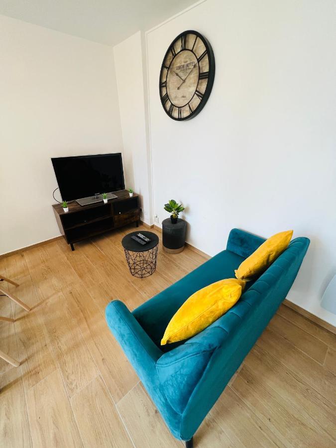 Appartement luxueux et cosy Cergy Extérieur photo